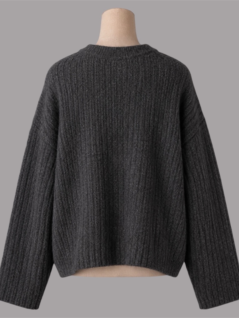 ASOS DESIGN Oversized Ribbed V Neck Sweater - Picture 3 of 3